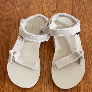 Teva Midform Universal Canvas in Bone
color